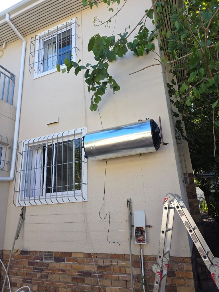 Geyser wall mount installation