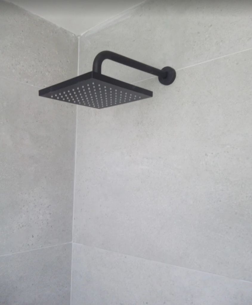 Shower head installation